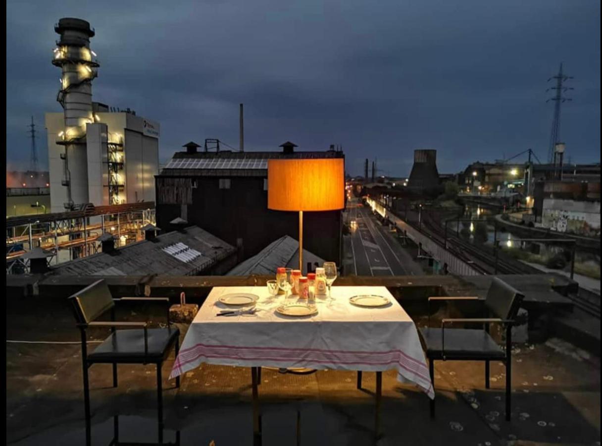 Ghostel 1St - Aventure Alternative - Guest House - Arts-Factory-Experience - For Artists, Makers And Open Minds - Attention, We Are Not A Hotel And Are Not Adapted For Everybody - Read Host Warnings Before Reservation - Www,Providence,Be Asbl Charleroi Extérieur photo