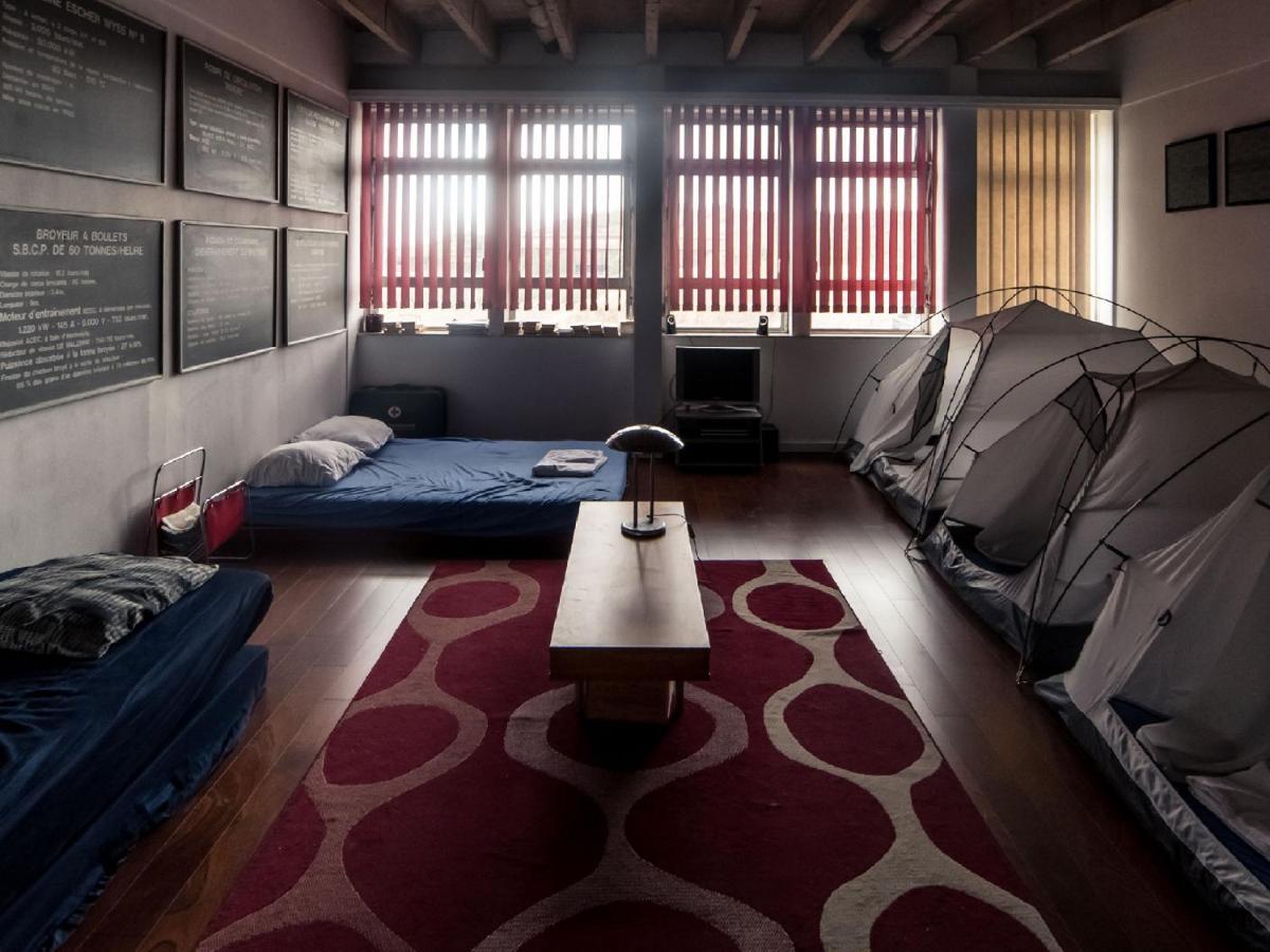 Ghostel 1St - Aventure Alternative - Guest House - Arts-Factory-Experience - For Artists, Makers And Open Minds - Attention, We Are Not A Hotel And Are Not Adapted For Everybody - Read Host Warnings Before Reservation - Www,Providence,Be Asbl Charleroi Extérieur photo